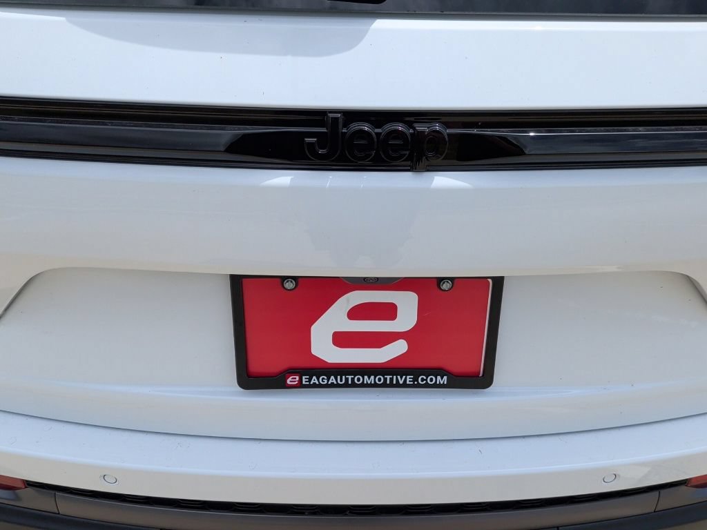 New 2026 Jeep Grand Cherokee Altitude RWD image 45