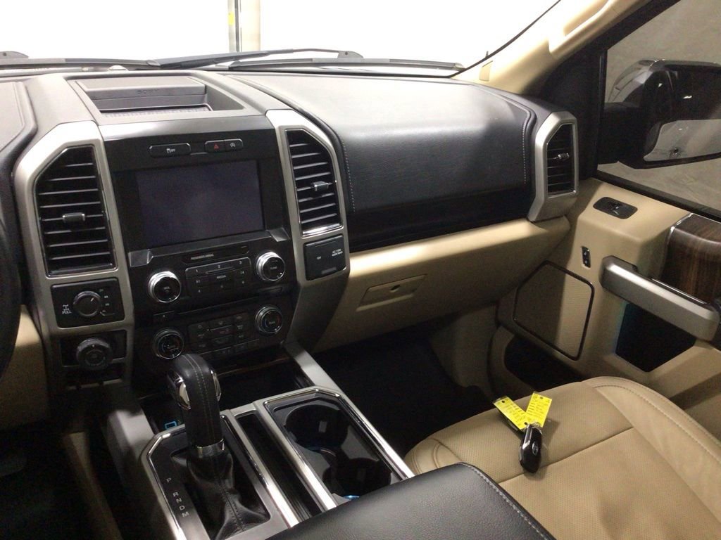 Used 2017 Ford F150 Lariat w/ Equipment Group 502A Luxury image 39
