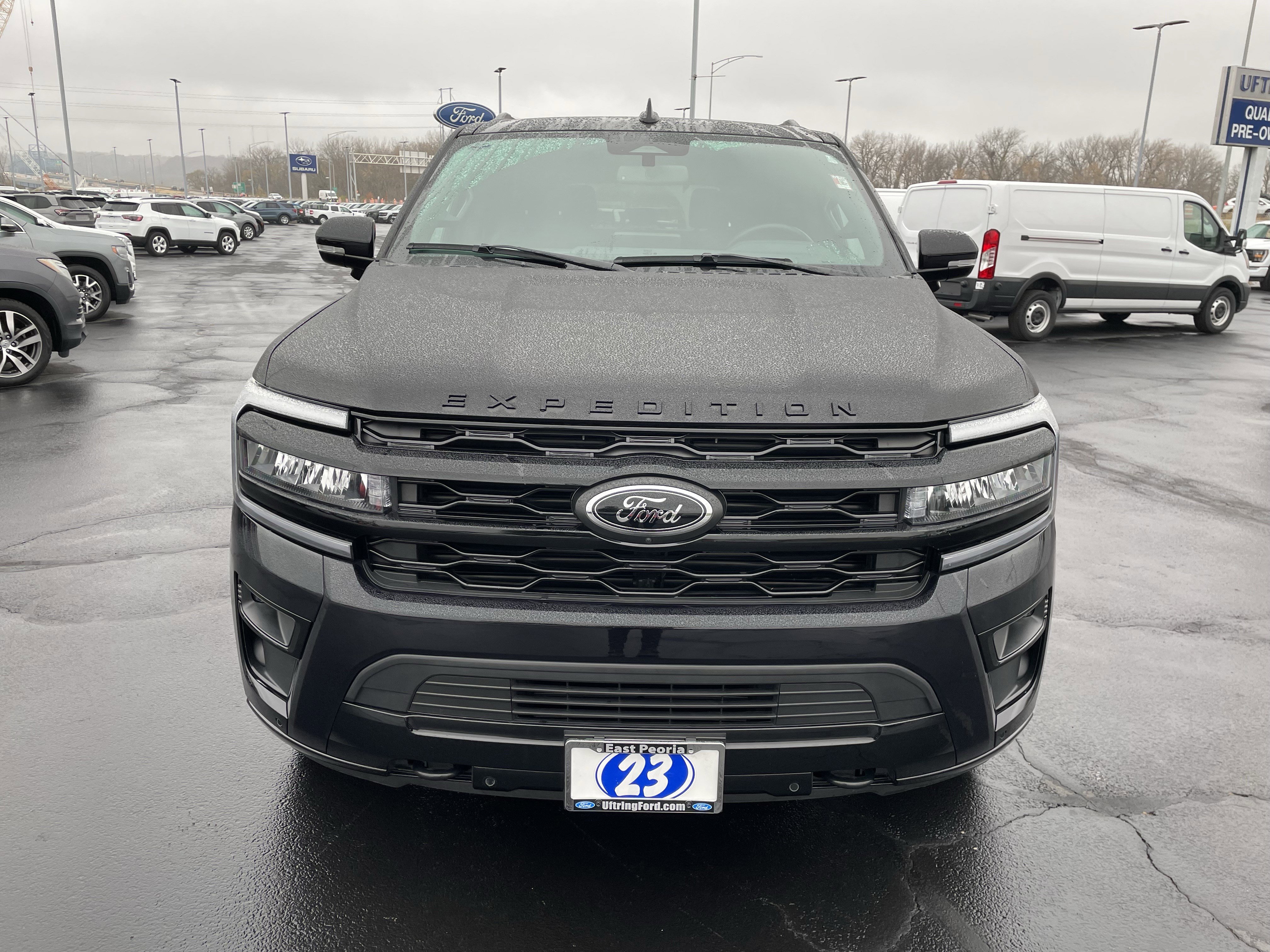 Used 2023 Ford Expedition Limited image 12