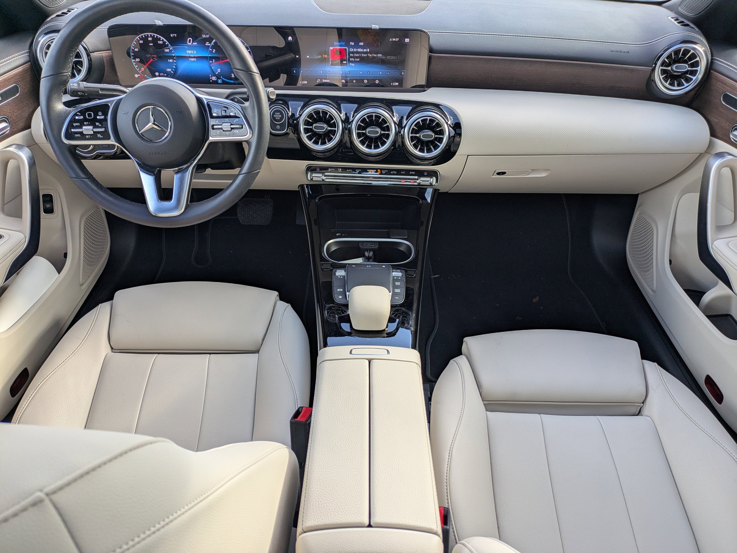 Used 2023 Mercedes-Benz CLA 250 image 2