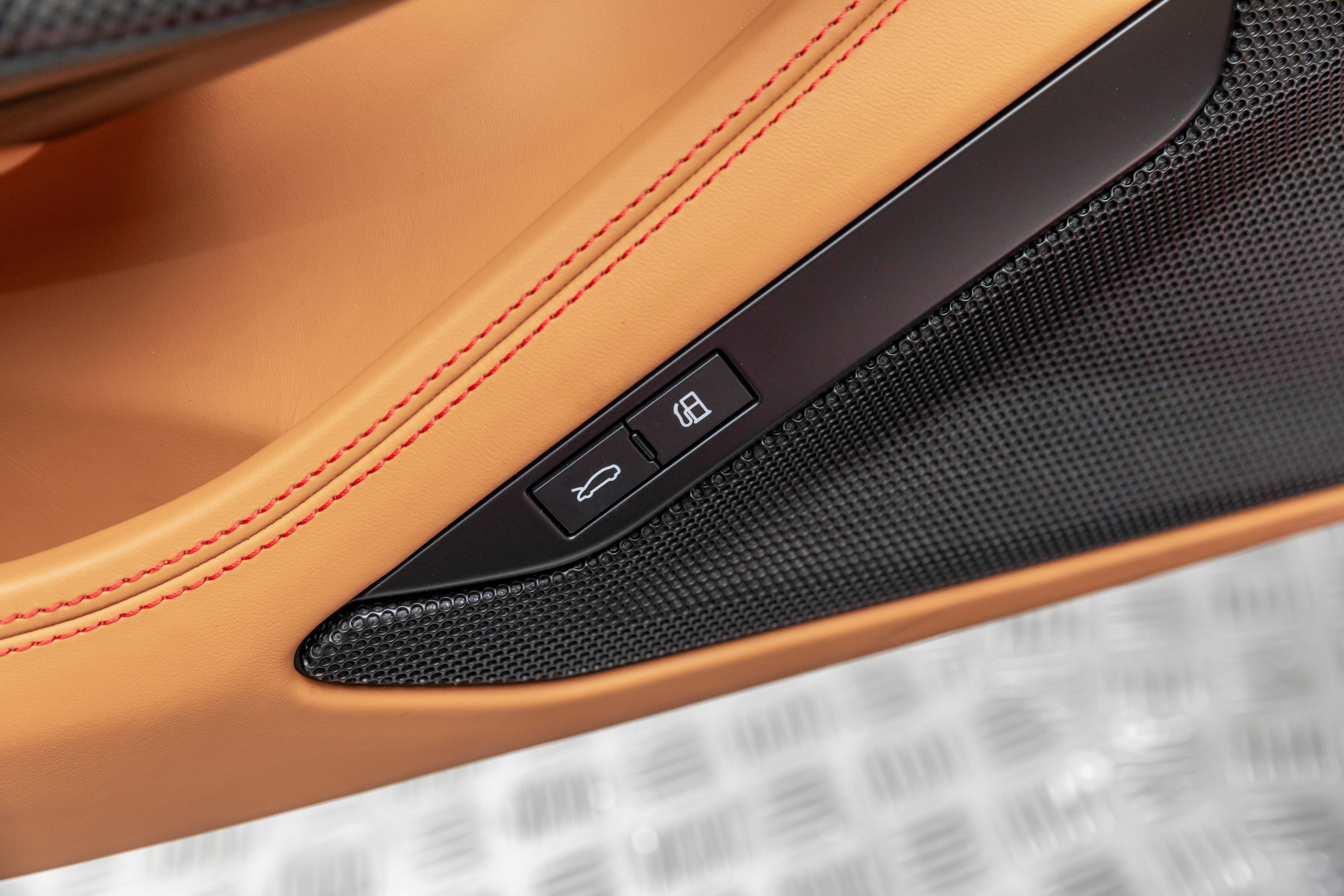 Certified 2022 Ferrari F8 Tributo image 16