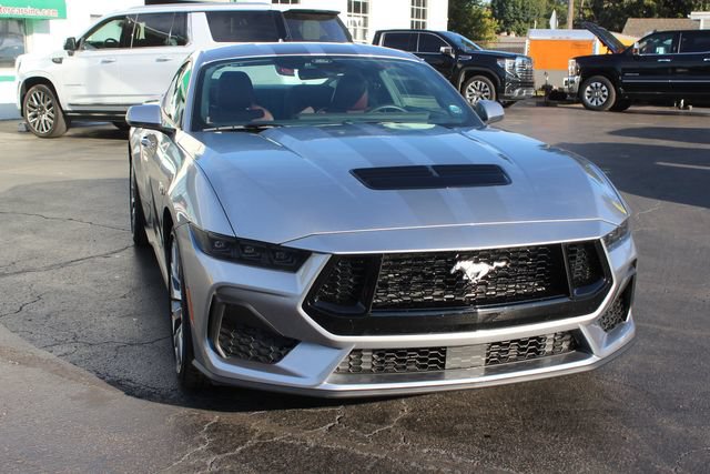 Used 2026 Ford Mustang GT Premium RWD image 9