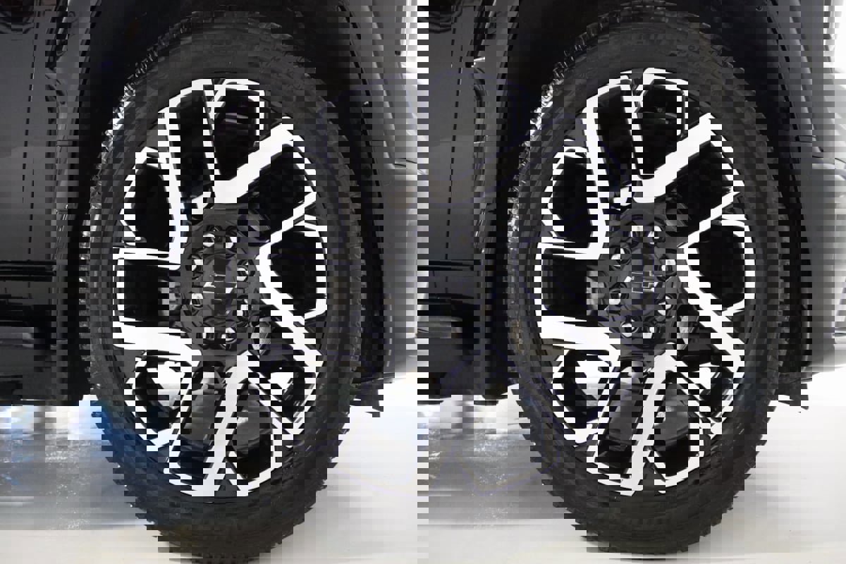 Used 2024 Chevrolet Silverado EV RST image 95