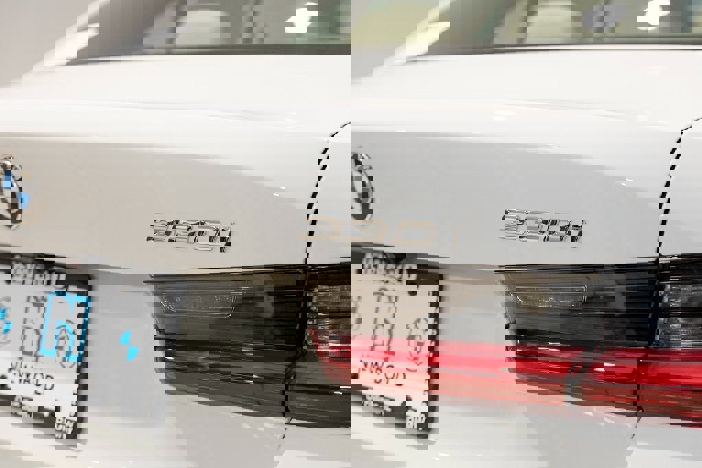 New 2026 BMW 330i xDrive Sedan w/ Convenience Package image 10