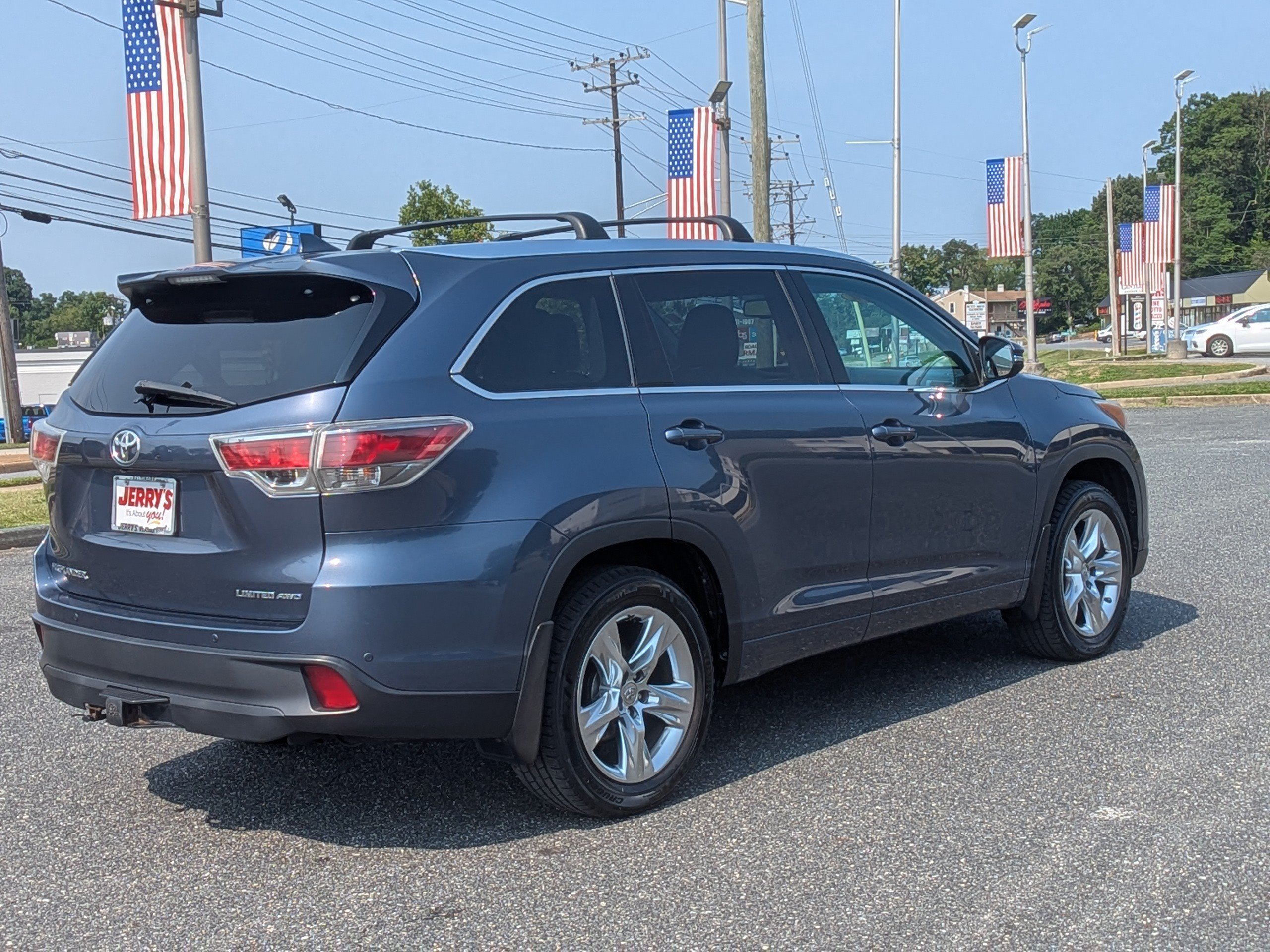Used 2014 Toyota Highlander Limited AWD/4WD image 9