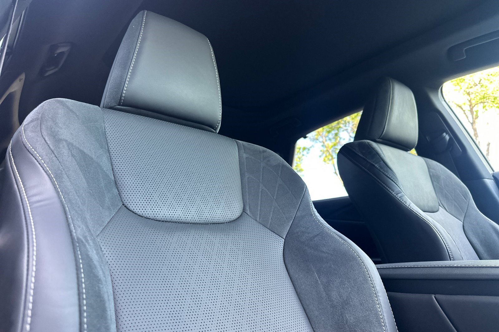 Certified 2023 Lexus RX 350 w/ Accessory Package (Z1) image 21