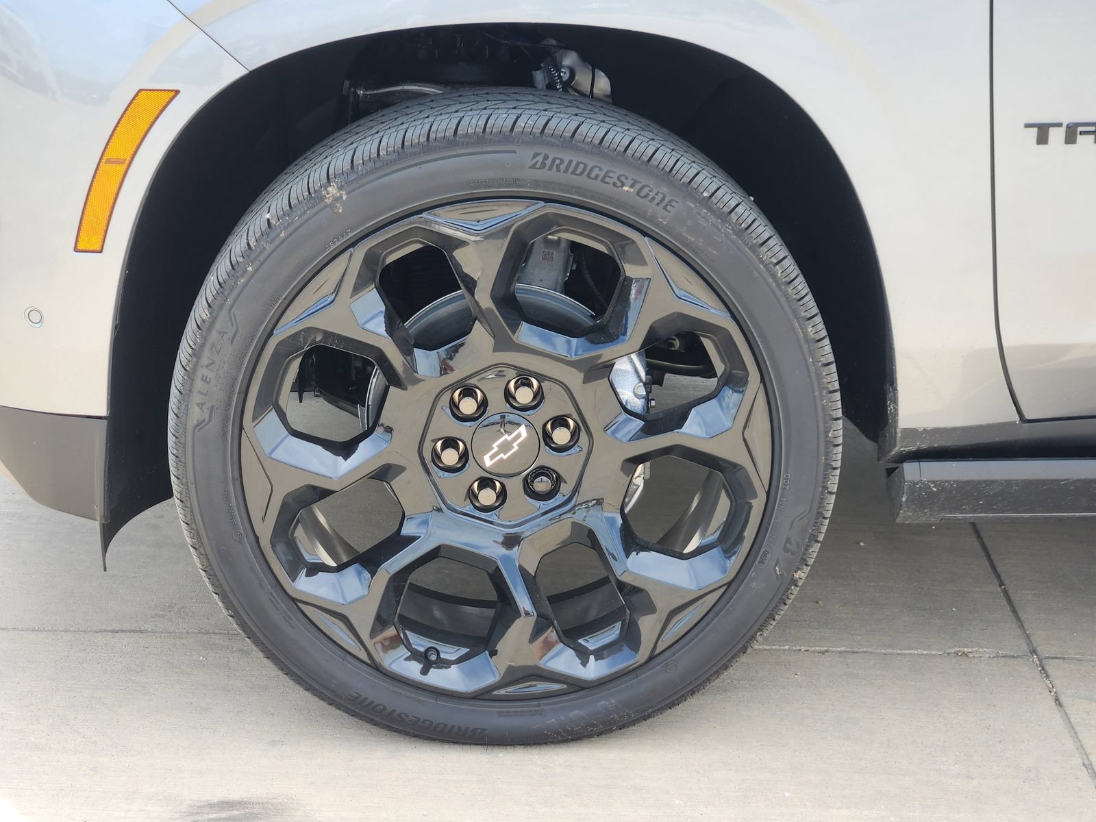 New 2026 Chevrolet Tahoe High Country AWD/4WD image 10