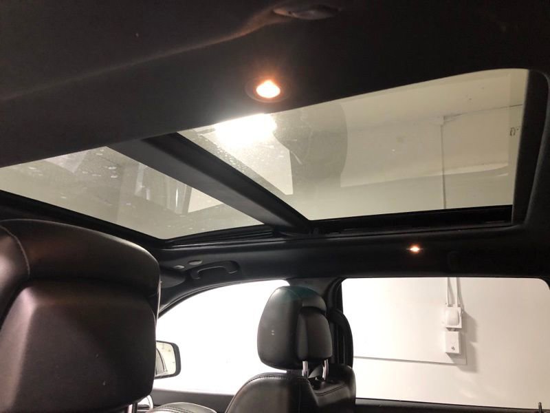 Used 2019 Jeep Grand Cherokee Limited w/ Luxury Group II image 18