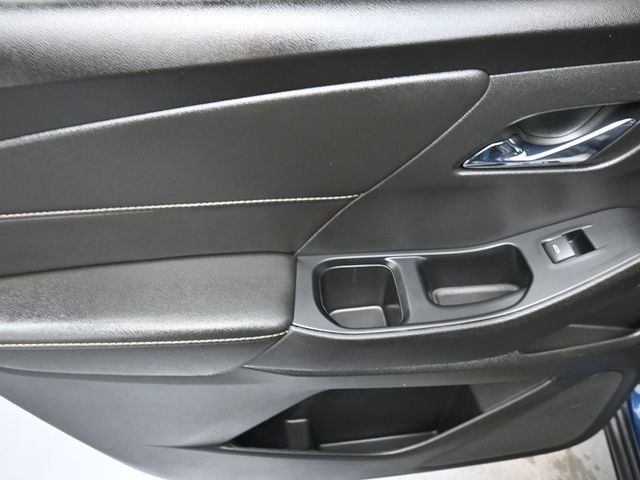 Used 2023 Chevrolet Traverse LT w/ LT Premium Package image 19