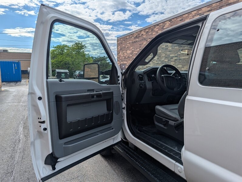 Used 2014 Ford F250 XL w/ Power Equipment Group AWD/4WD image 17