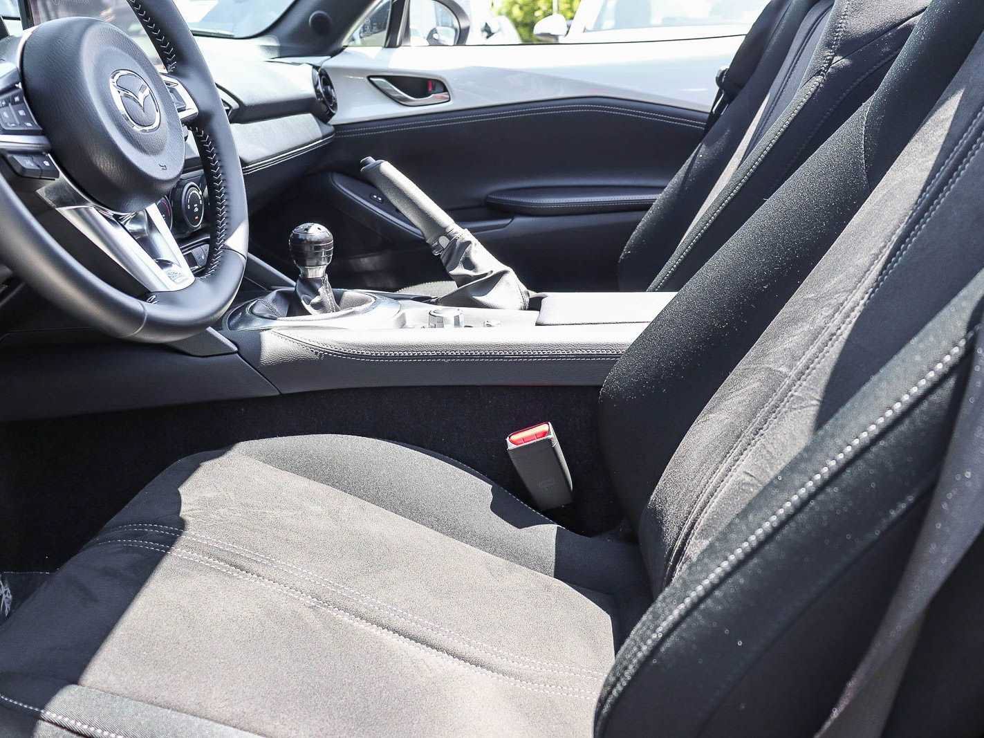 Used 2024 MAZDA MX-5 Miata Club w/ Interior Package RWD image 23