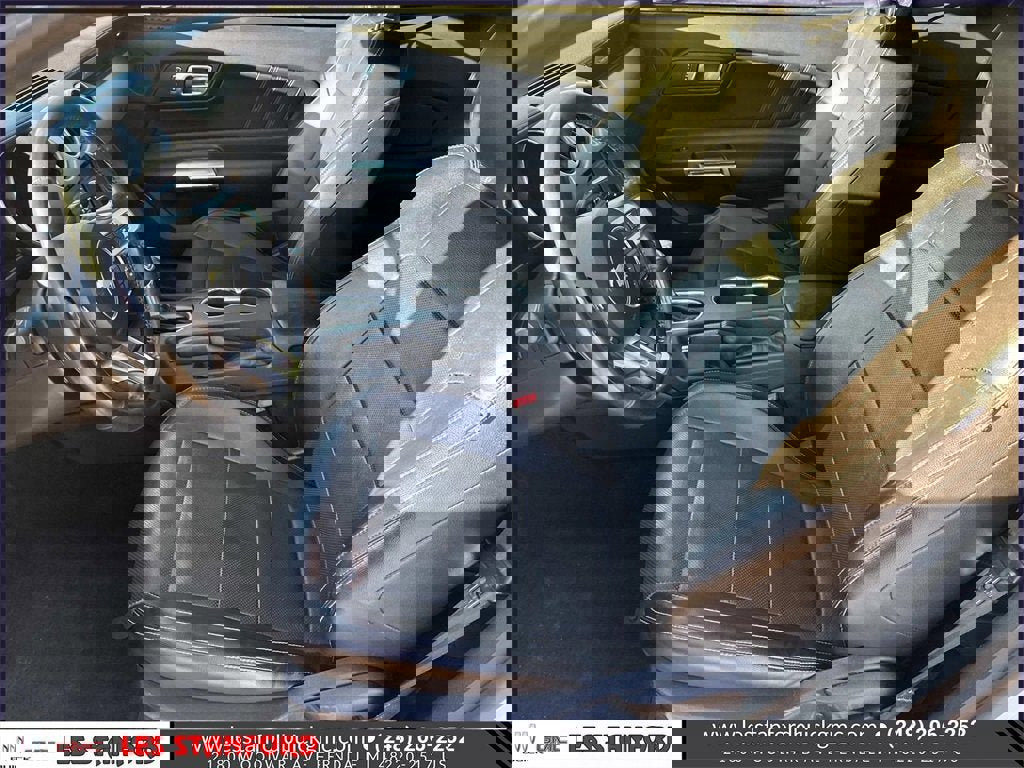 Used 2018 Ford Mustang GT Premium image 19