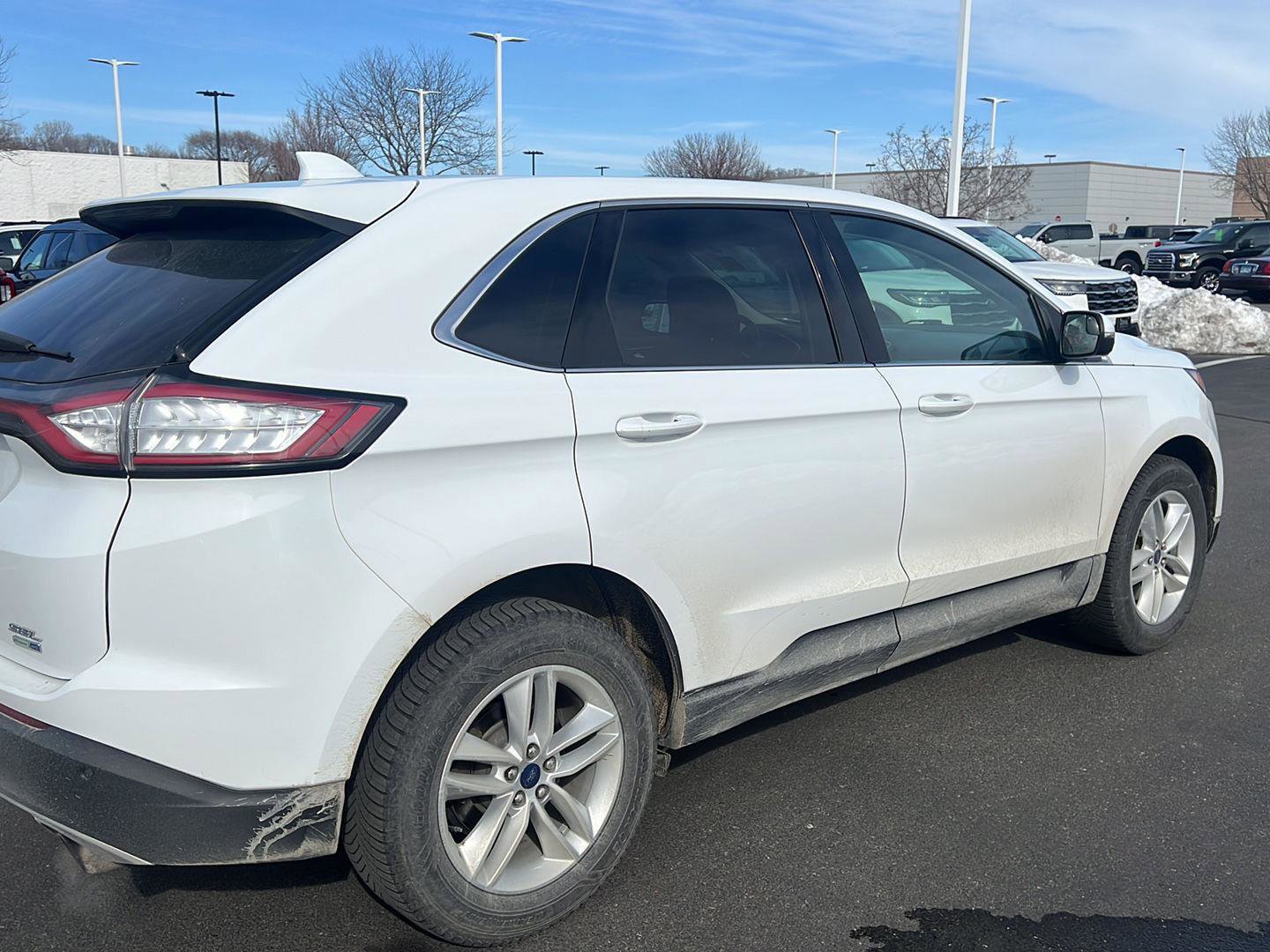 Used 2017 Ford Edge SEL w/ Equipment Group 201A image 4
