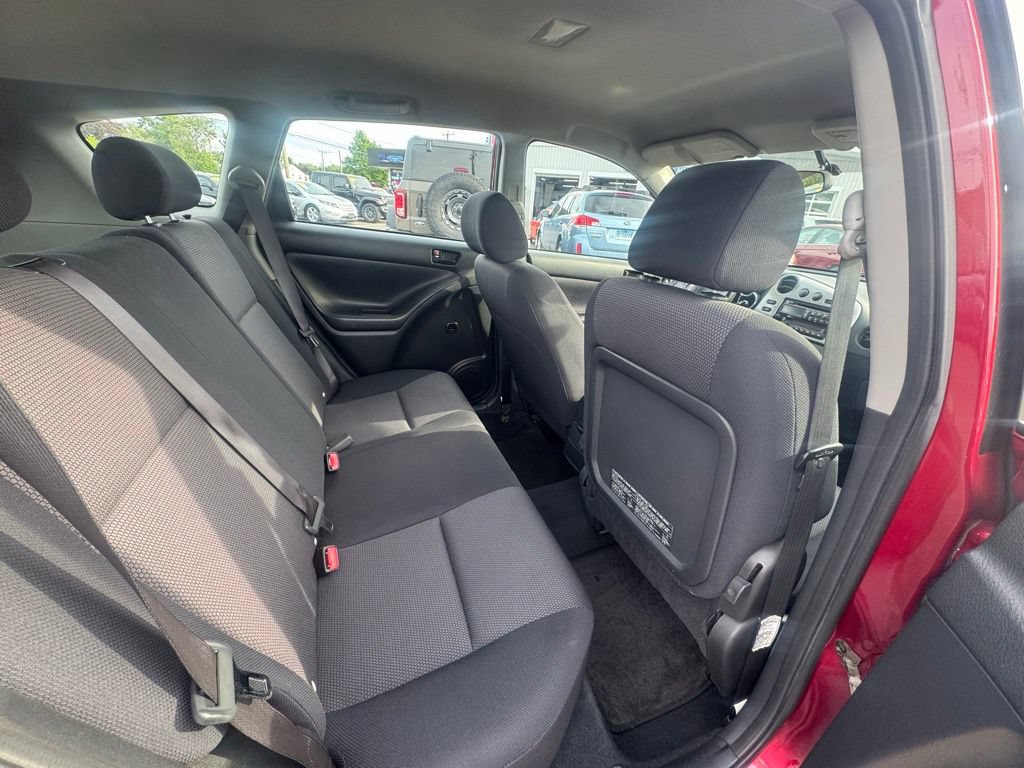 Used 2005 Pontiac Vibe w/ Power Group Value Package FWD image 21