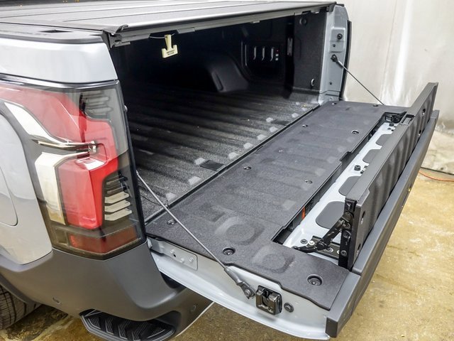 New 2026 Chevrolet Silverado EV LT image 9