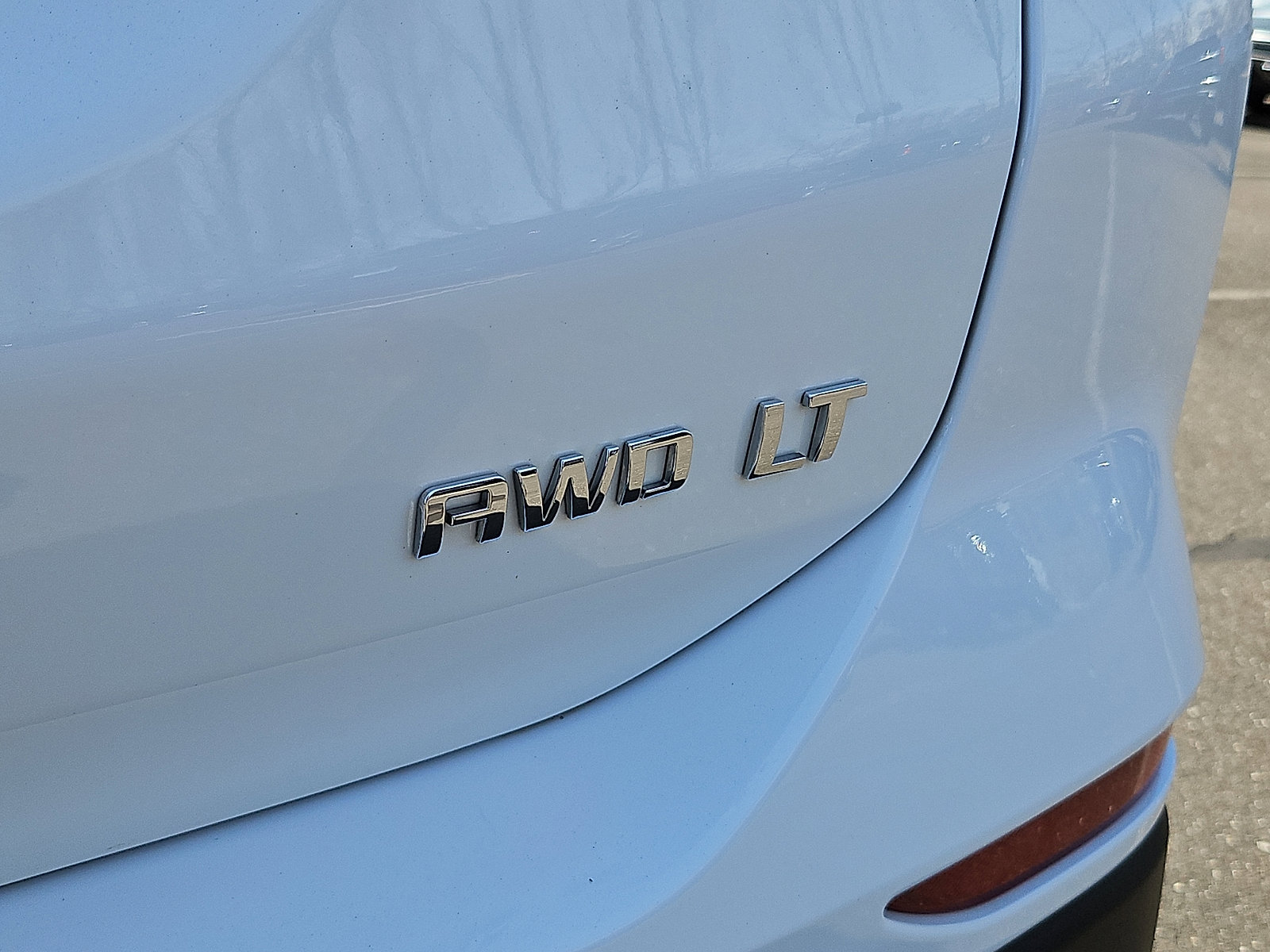 Used 2023 Chevrolet Equinox LT w/ LPO, Floor Liner Package image 30