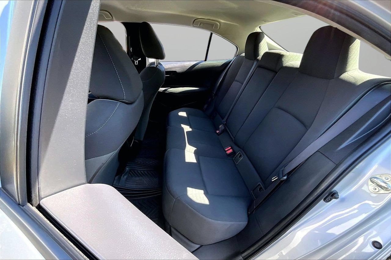 Used 2022 Toyota Corolla LE FWD image 20