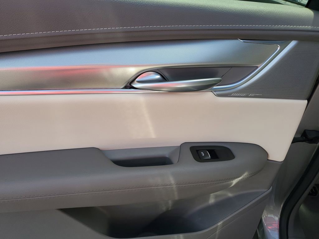 Certified 2024 Cadillac XT5 Premium Luxury w/ Technology Package FWD image 15