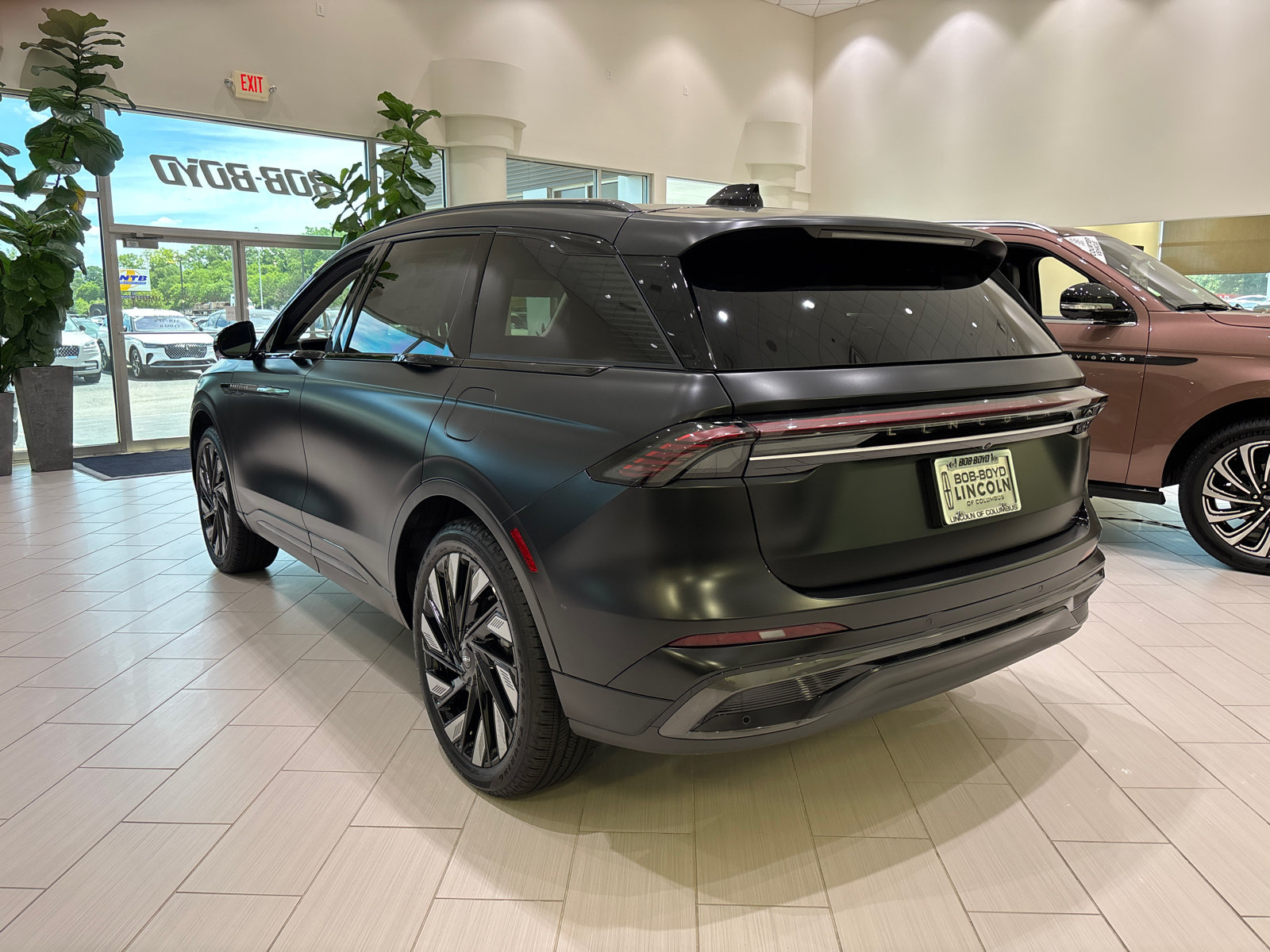 New 2026 Lincoln Nautilus Reserve w/ Jet Appearance Package AWD/4WD image 6