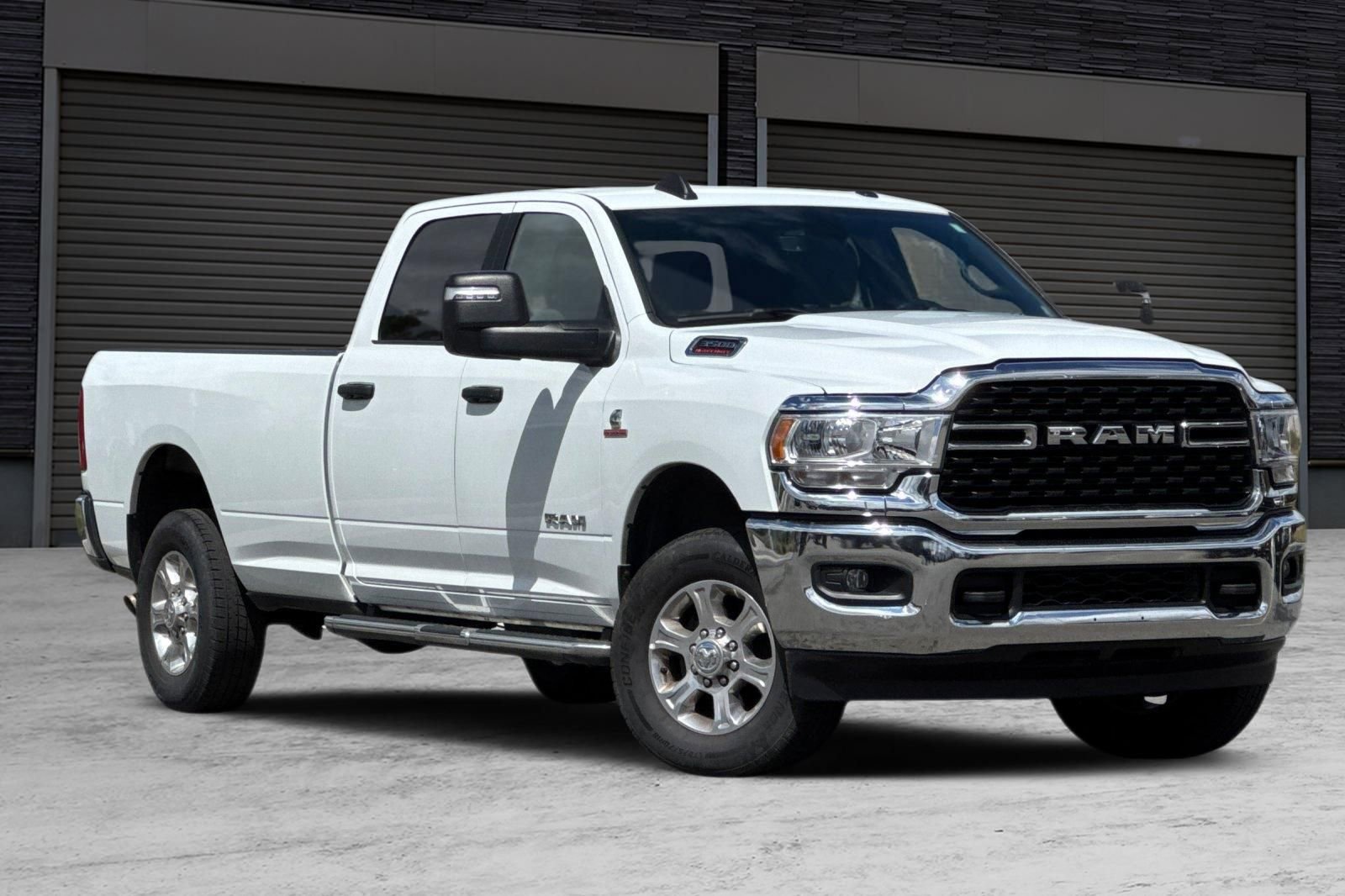Used 2024 RAM 3500 Big Horn image 2