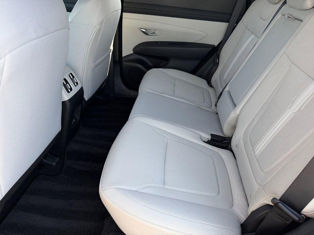 New 2026 Hyundai Tucson SEL FWD image 13