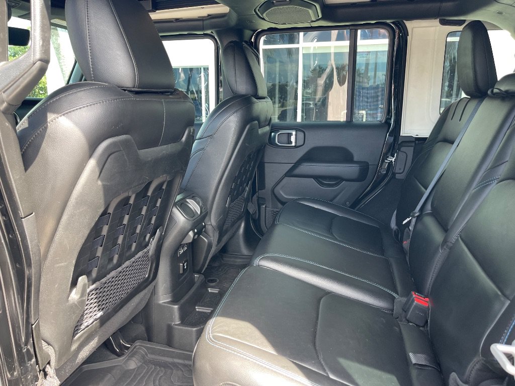 Used 2022 Jeep Wrangler Unlimited Rubicon 4xe w/ Safety Group AWD/4WD image 34