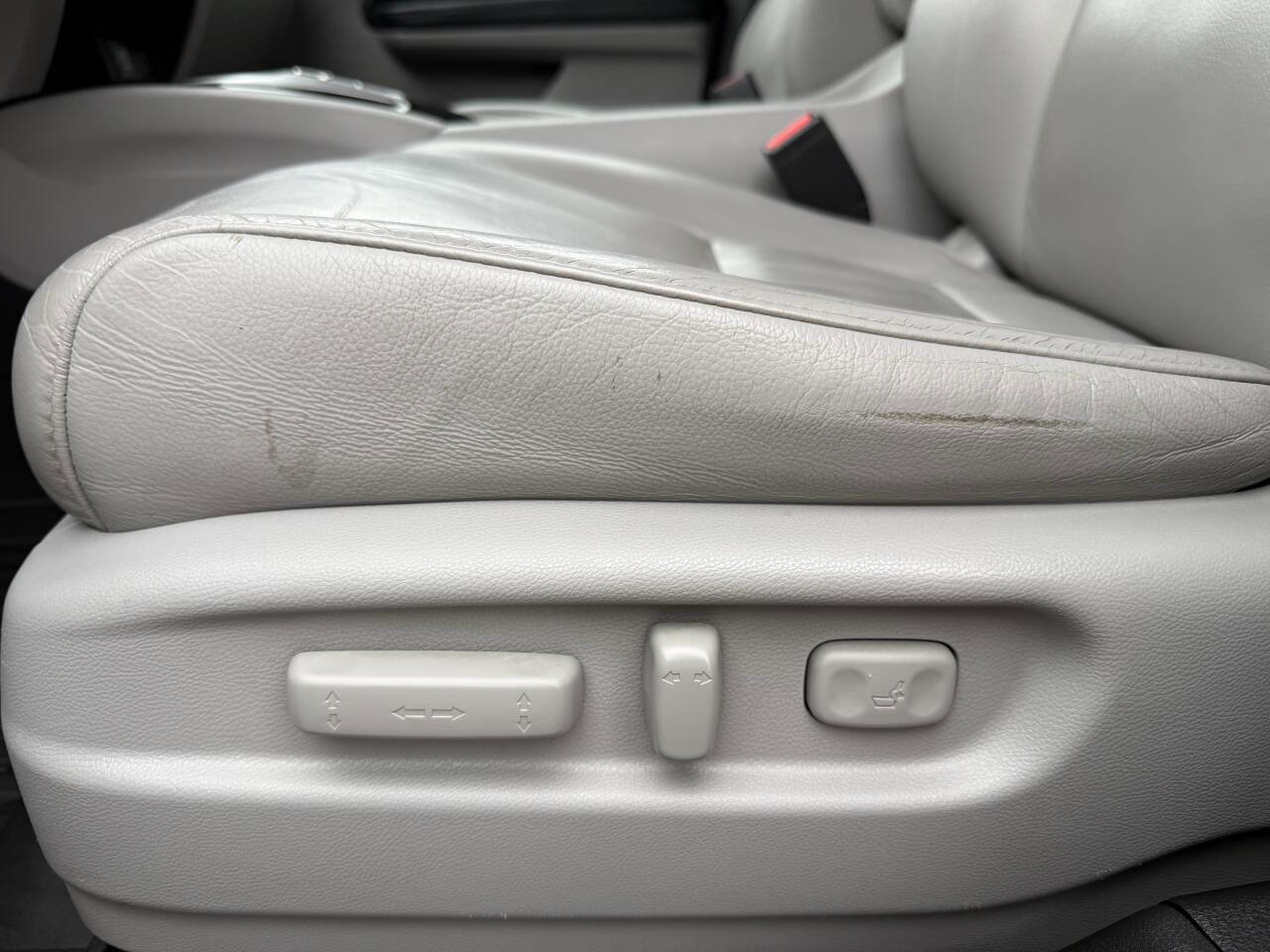 Used 2016 Honda Pilot Touring image 13