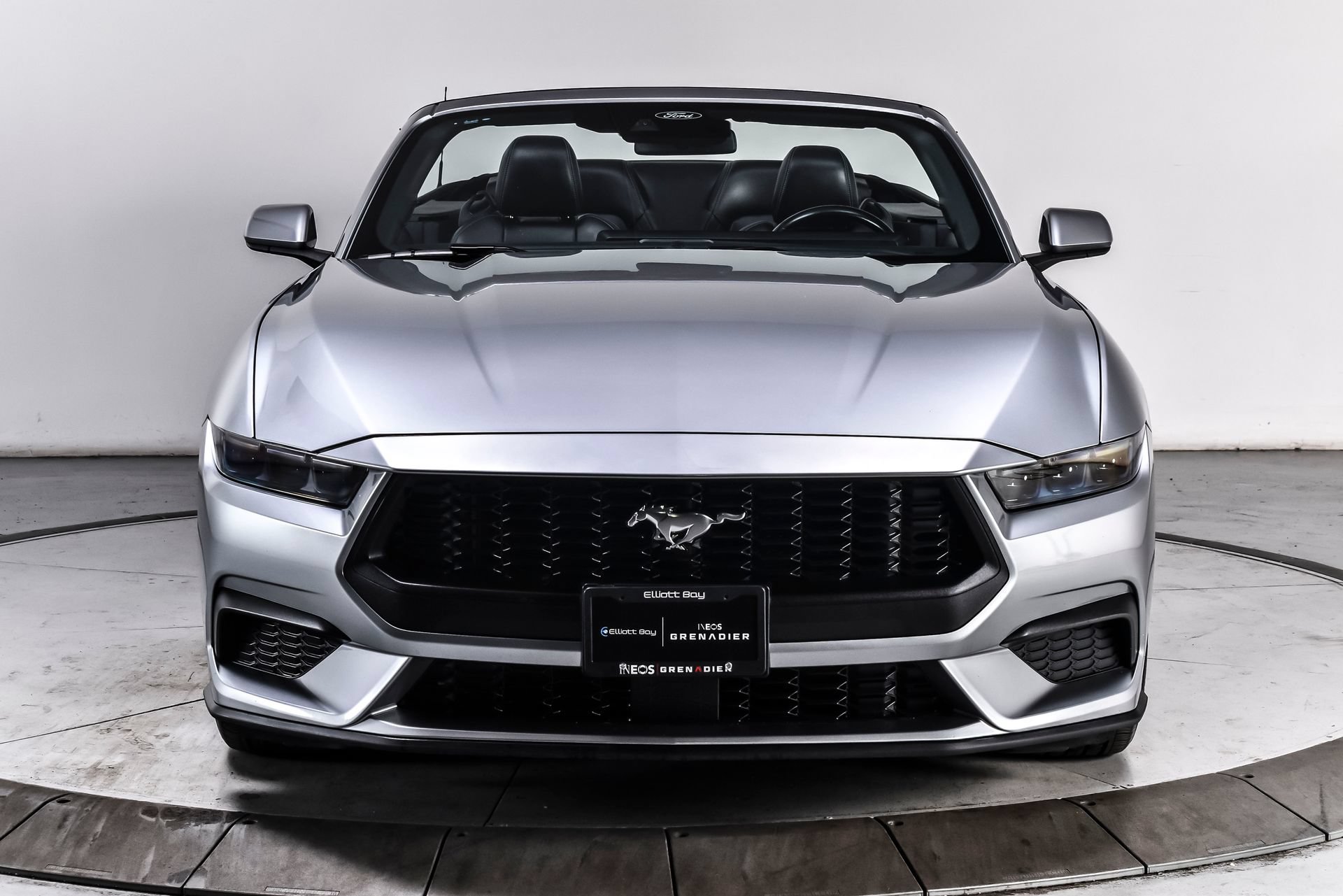 Used 2025 Ford Mustang Premium RWD image 10