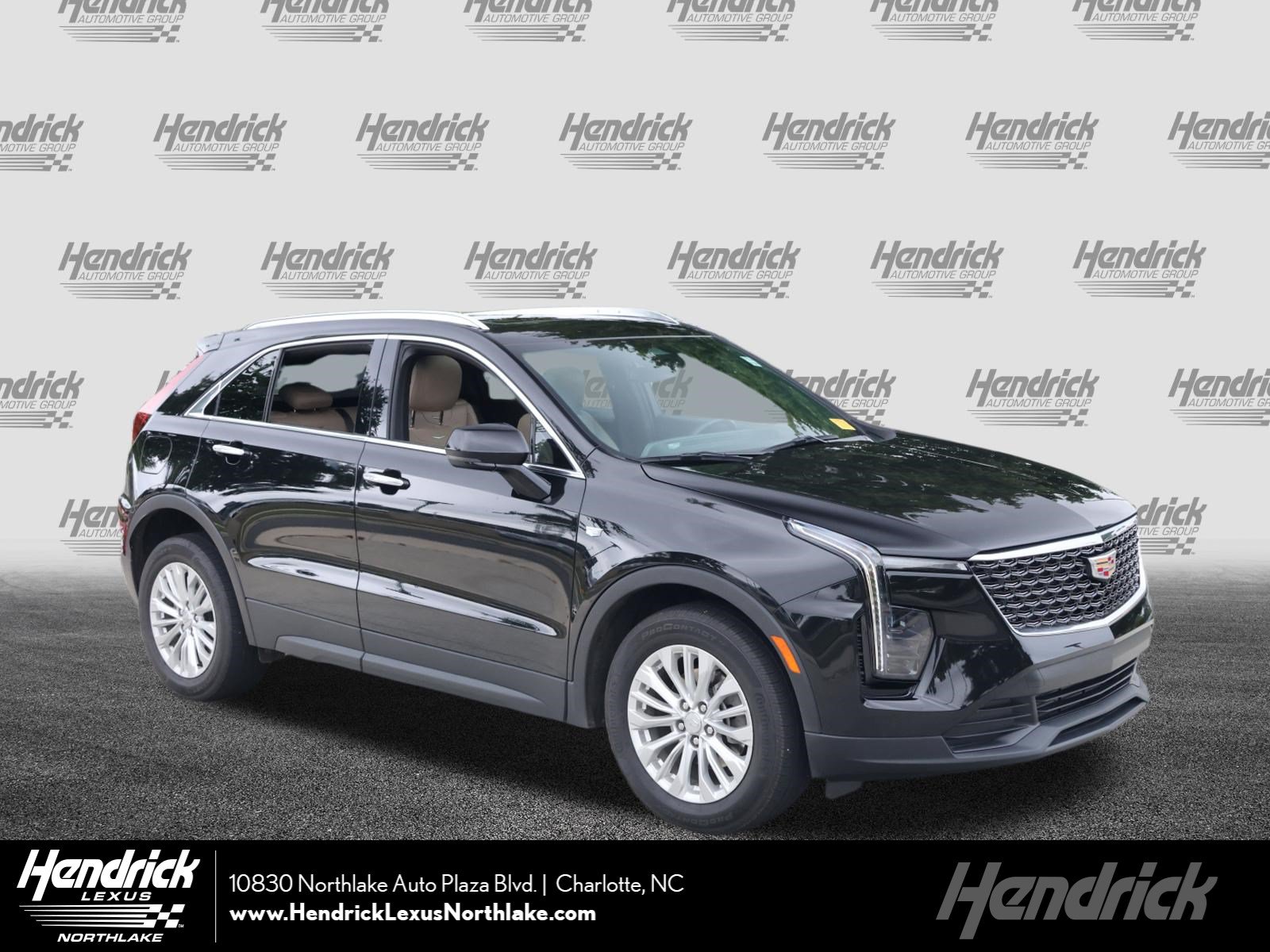 Used 2024 Cadillac XT4 Luxury w/ Cold Weather Package AWD/4WD image 1