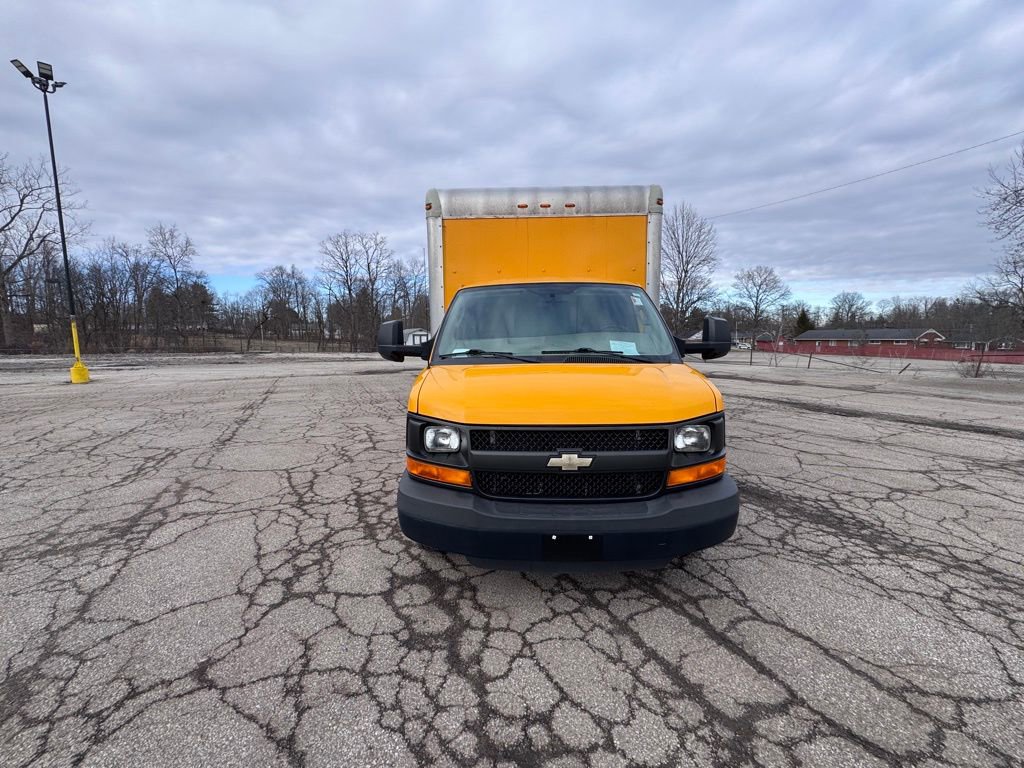 Used 2016 Chevrolet Express 3500 RWD image 10
