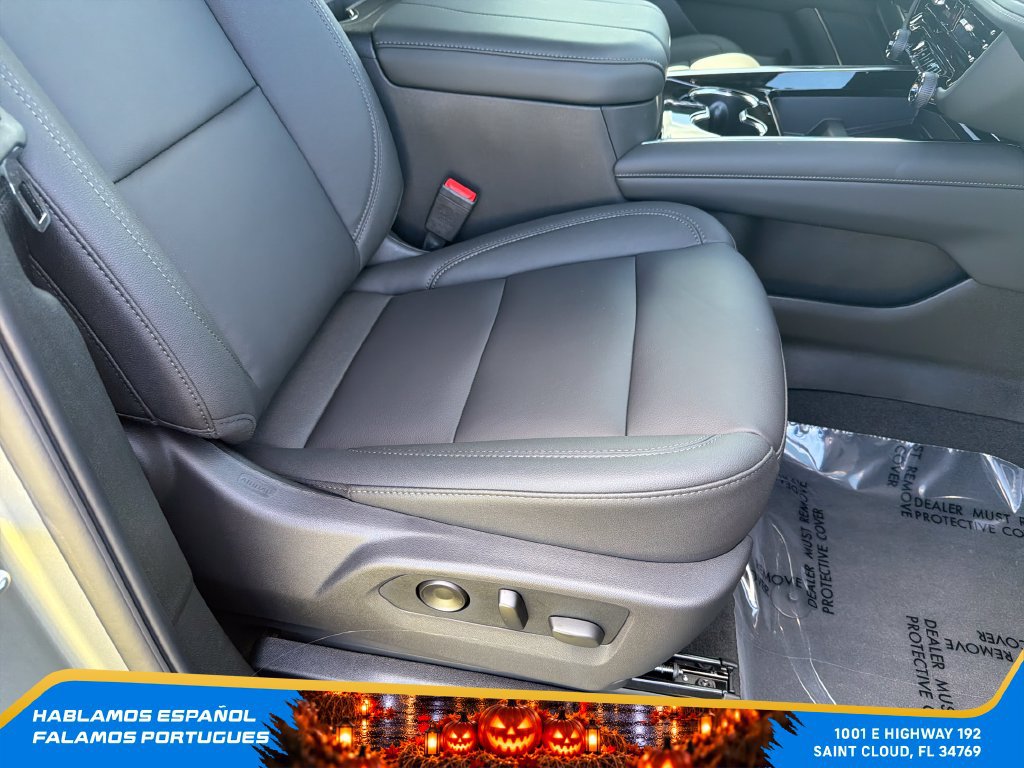 New 2026 Chevrolet Suburban LT w/ Comfort Package AWD/4WD image 38