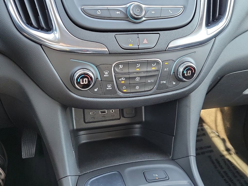 Used 2023 Chevrolet Equinox LT image 17