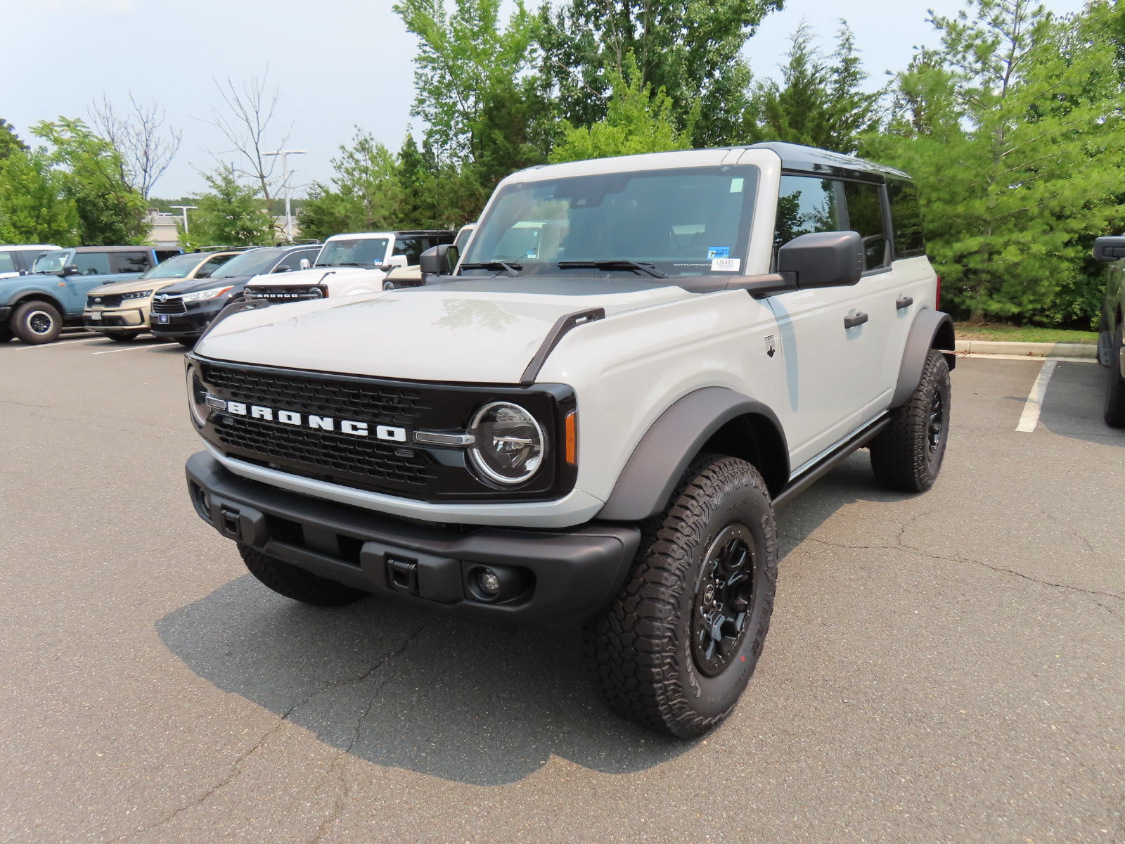 New 2026 Ford Bronco Big Bend w/ Black Diamond Package AWD/4WD image 3