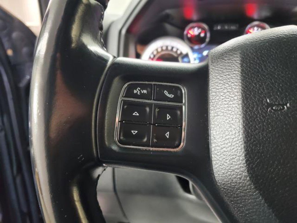 Used 2017 RAM 1500 Classic SLT w/ Luxury Group image 18