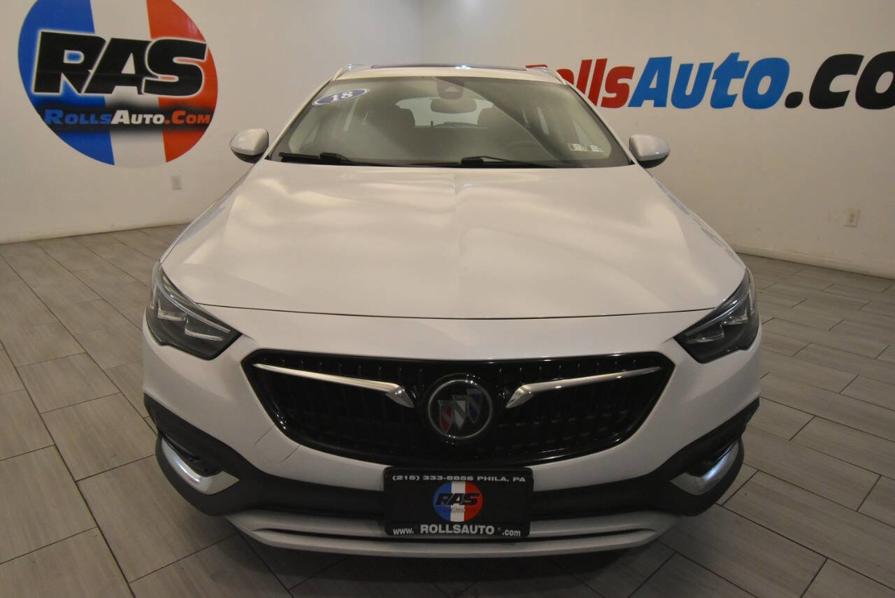 Used 2018 Buick Regal Essence w/ Driver Confidence Package #1 AWD/4WD image 8