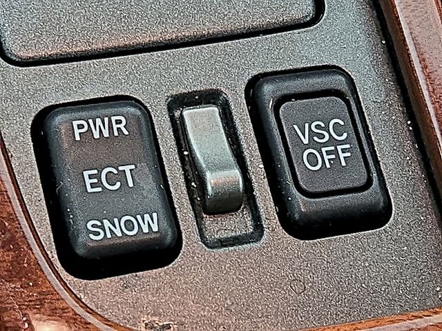 Used 2004 Lexus SC 430 Convertible image 25