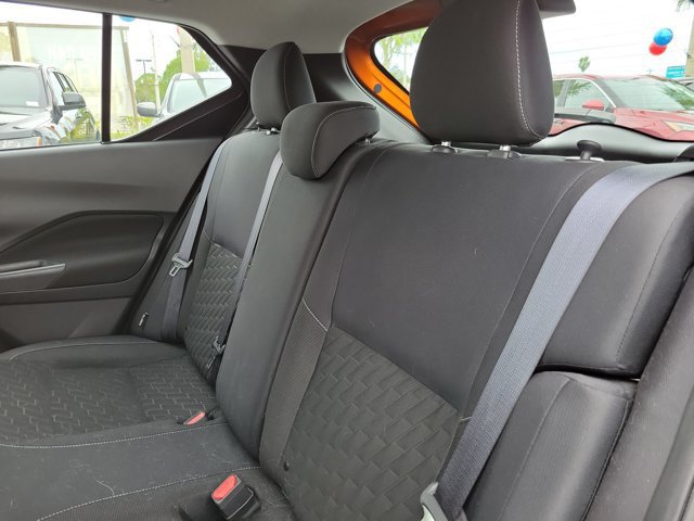 Certified 2022 Nissan Kicks SV w/ Interior Electronics Package FWD image 12