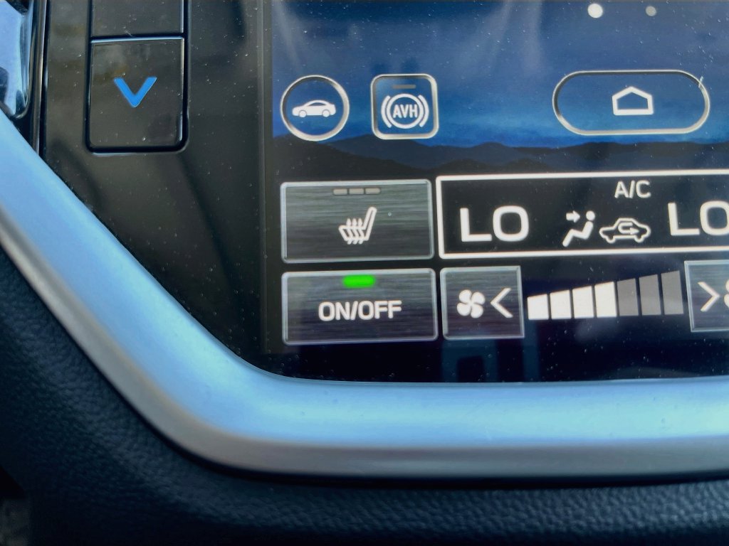 Used 2024 Subaru Ascent Limited w/ Technology Package AWD/4WD image 21