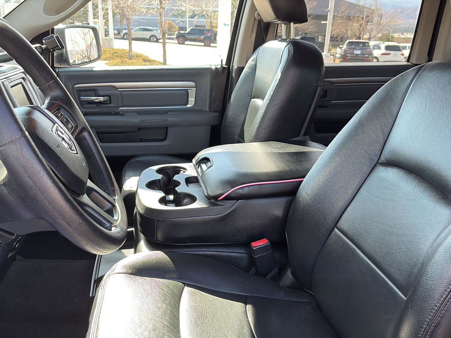 Used 2017 RAM 1500 Classic SLT image 12