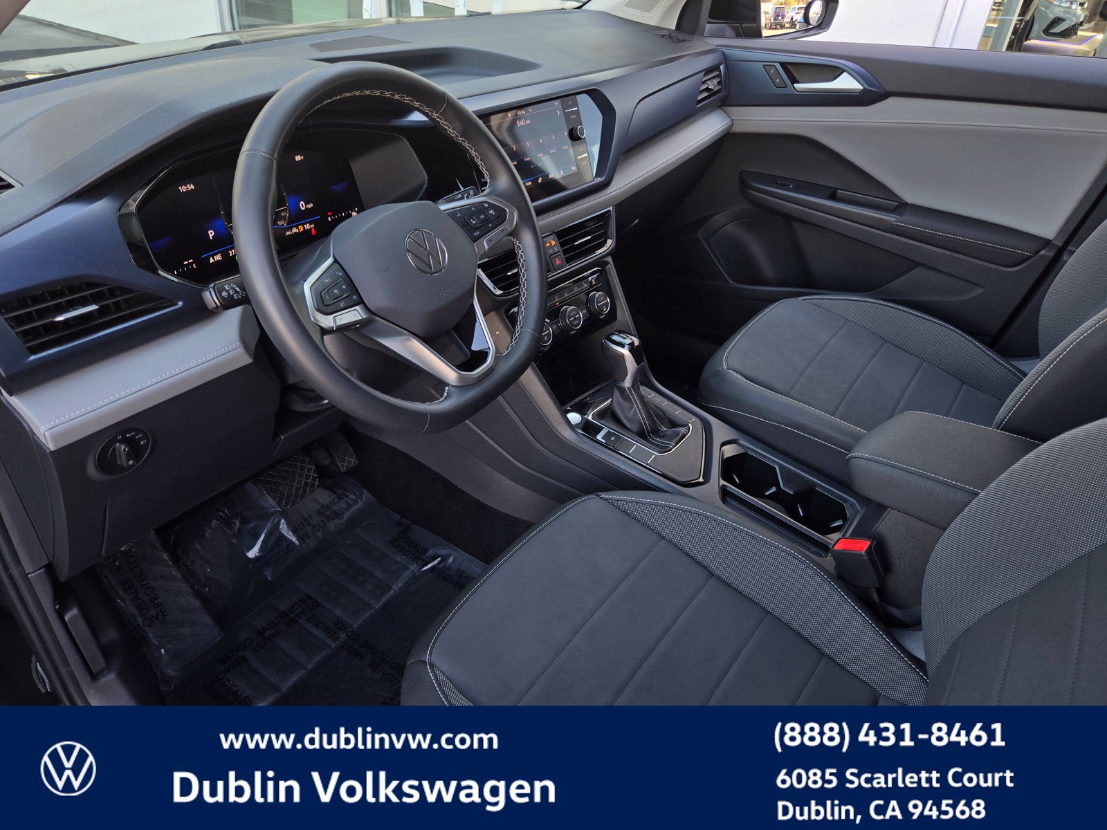 Certified 2024 Volkswagen Taos SE FWD image 9