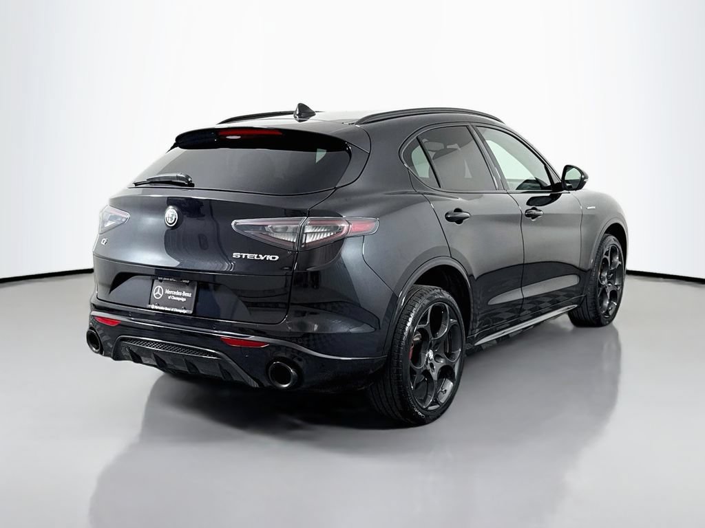 Used 2025 Alfa Romeo Stelvio Sprint w/ Veloce Package AWD/4WD image 7