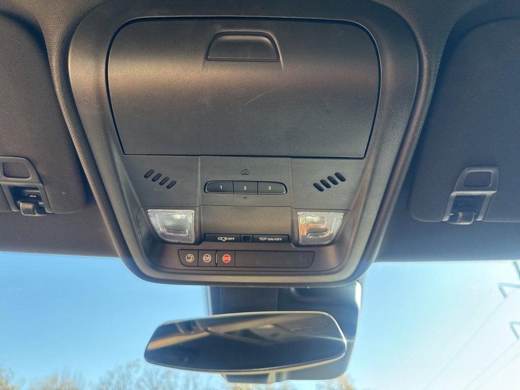 Used 2023 Cadillac XT4 Premium Luxury image 33