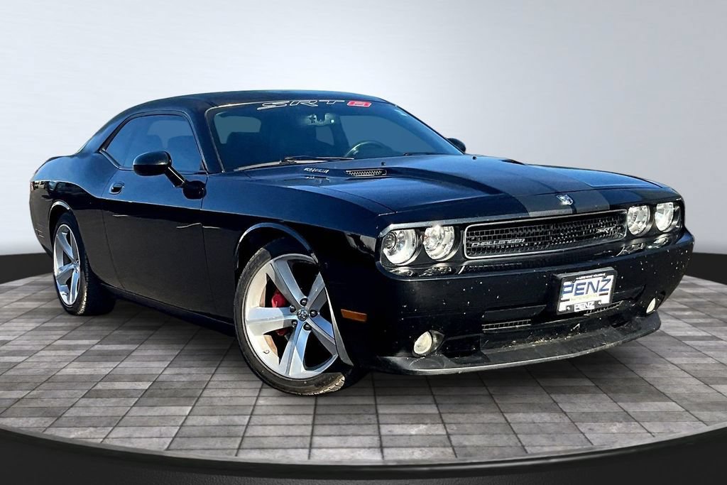 Used 2009 Dodge Challenger SRT8 RWD image 3