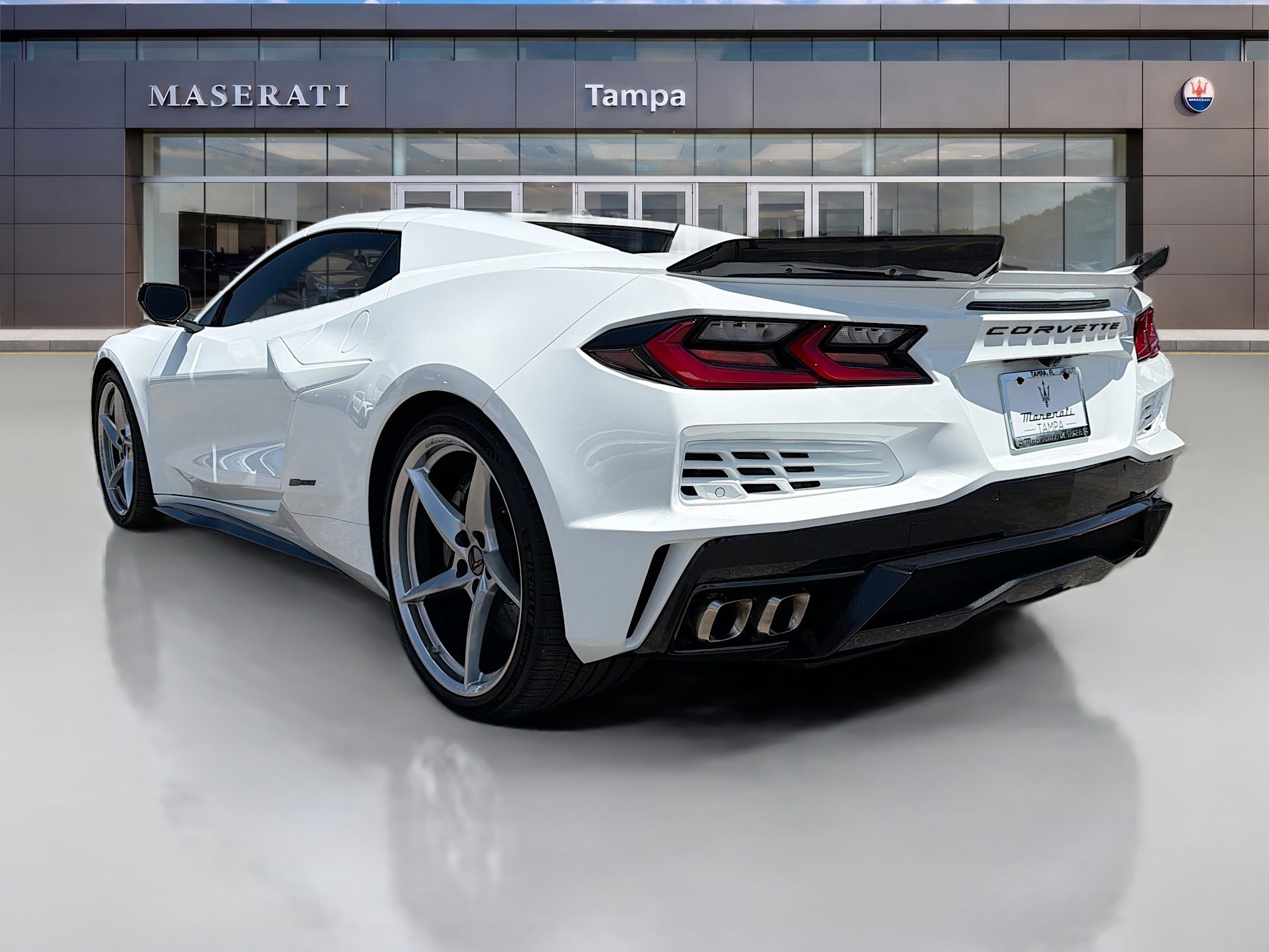 Used 2024 Chevrolet Corvette E-Ray AWD/4WD image 5