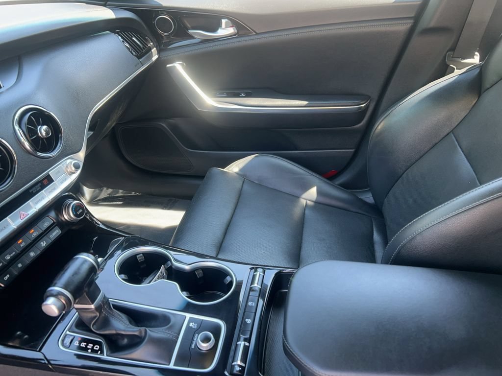 Used 2020 Kia Stinger GT-Line AWD/4WD image 16