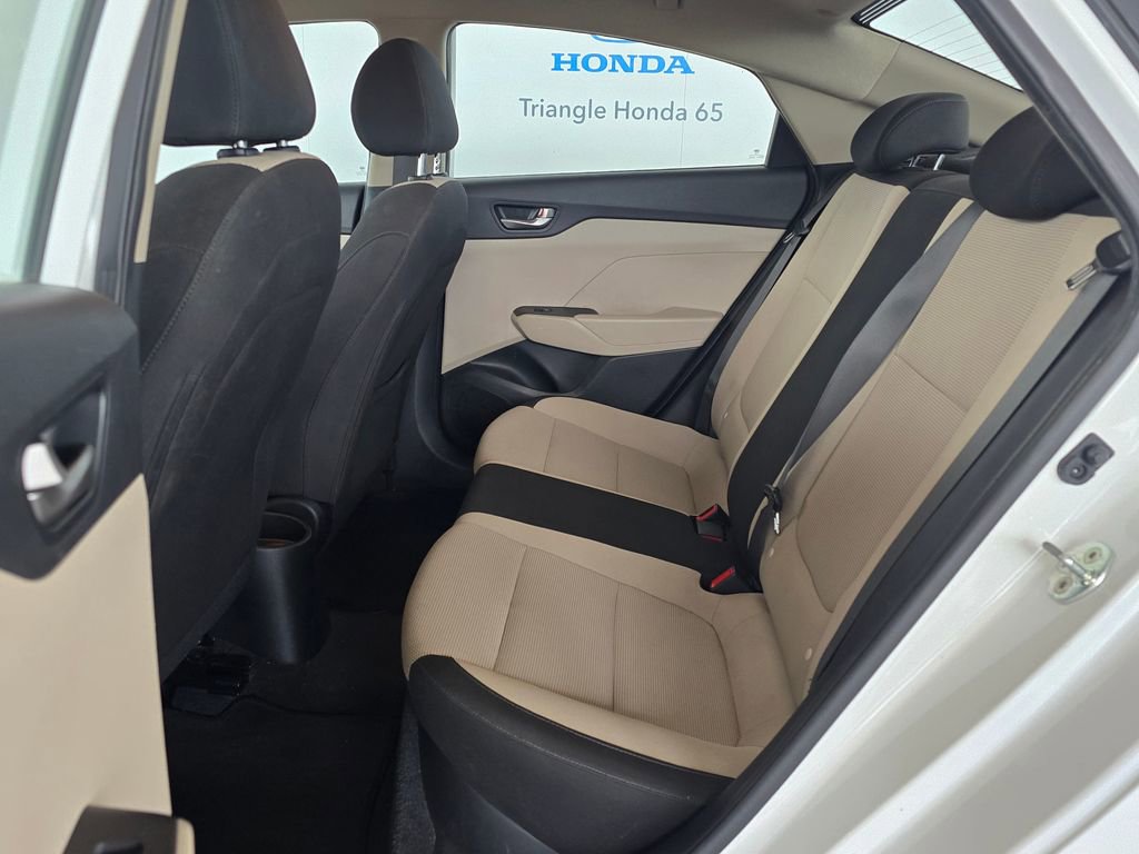 Used 2020 Hyundai Accent SE image 9