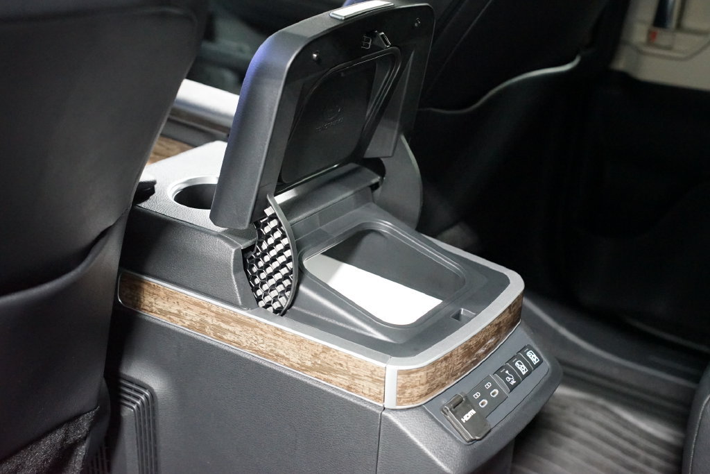 New 2026 Toyota Sienna Platinum AWD/4WD image 30