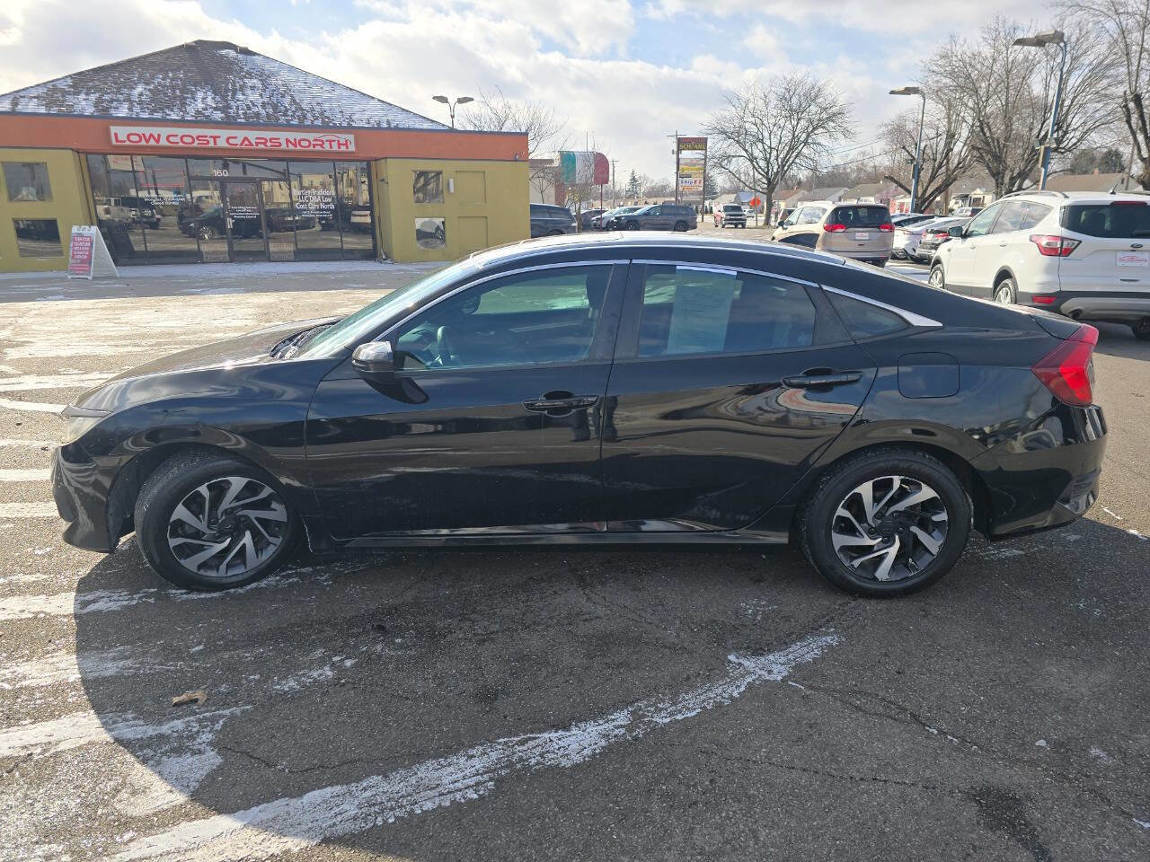 Used 2018 Honda Civic EX image 3