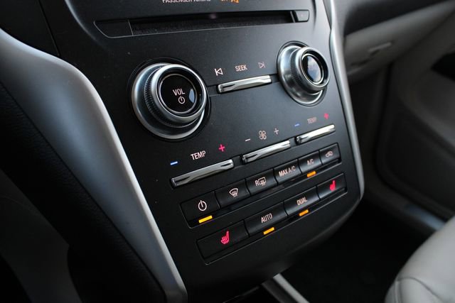 Used 2018 Lincoln MKC Select w/ Lincoln MKC Climate Package FWD image 16