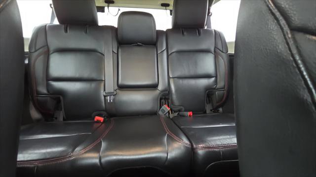 Used 2023 Jeep Wrangler Unlimited Rubicon w/ Steel Bumper Group image 19